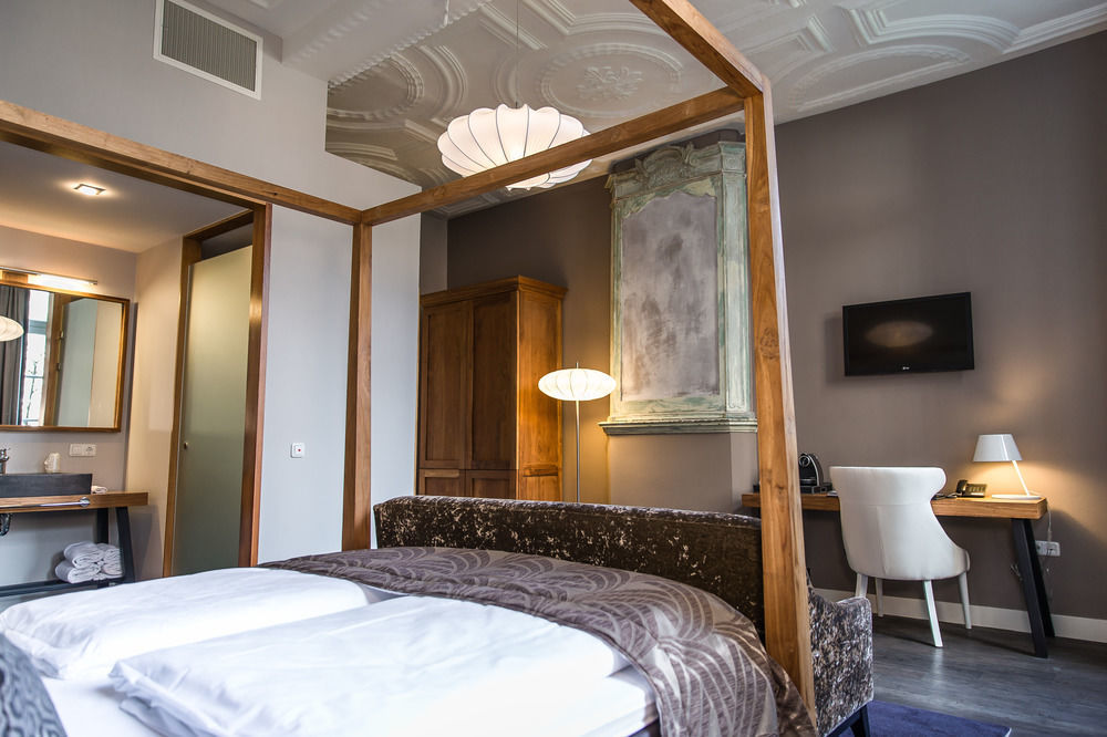 Merici Hotel Sittard Exterior photo